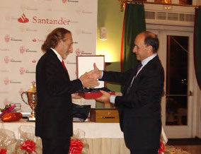 Acto de entrega de la Distinción de Honor al Banco Santander
