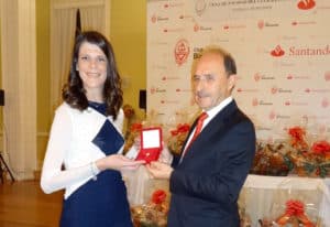 Acto de entrega de la Insignia de Oro del Club Bansander a Ruth Beitia